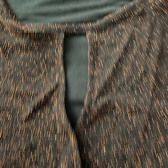 JENNIFER LOPEZ Sweater. Black with Orange Sparkle Accents - Picture 5 of 6